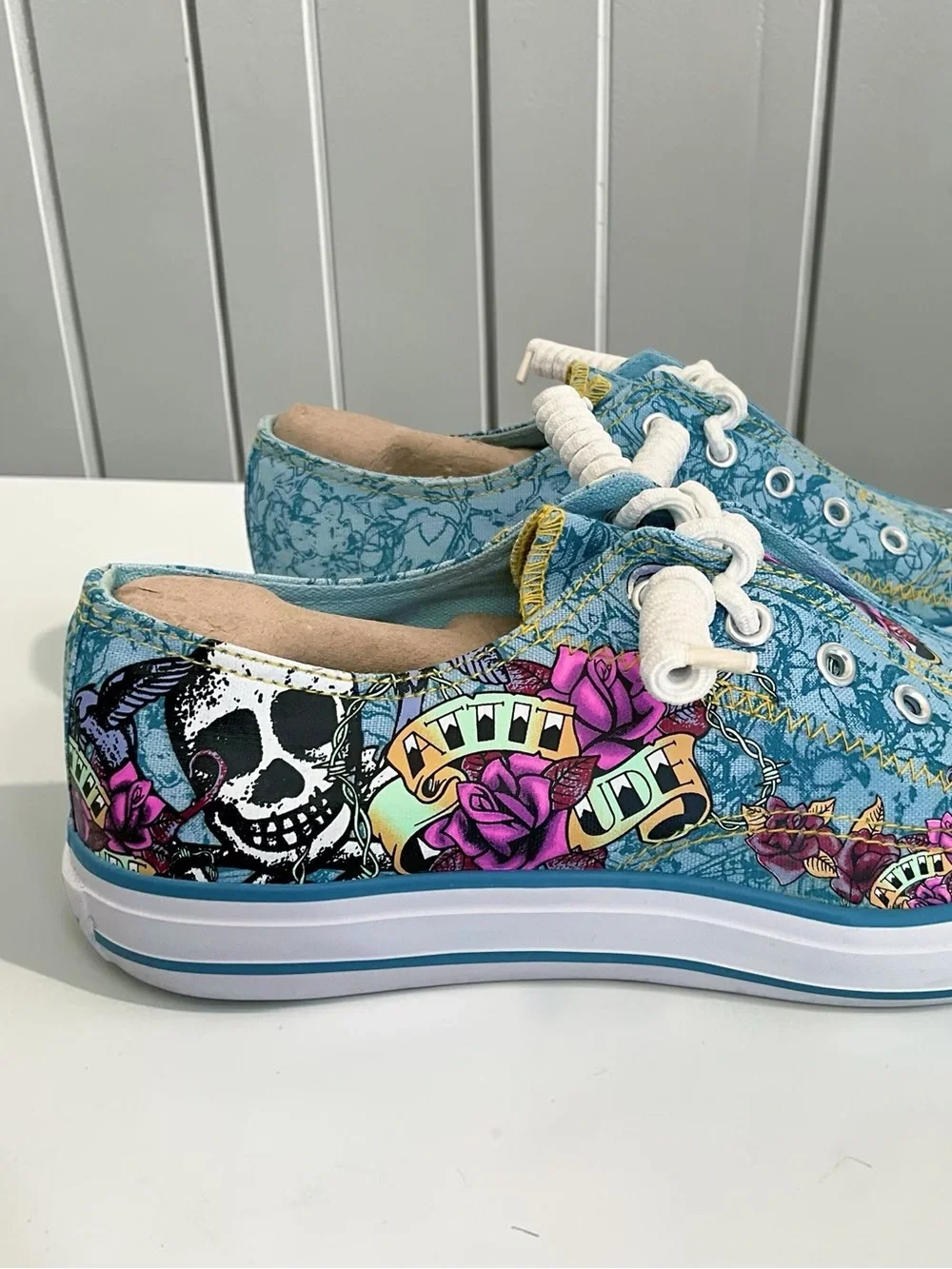 AirWalk Tattoo-Inspired Attitude Graphic Low-Top Sneakers, Size 8.5